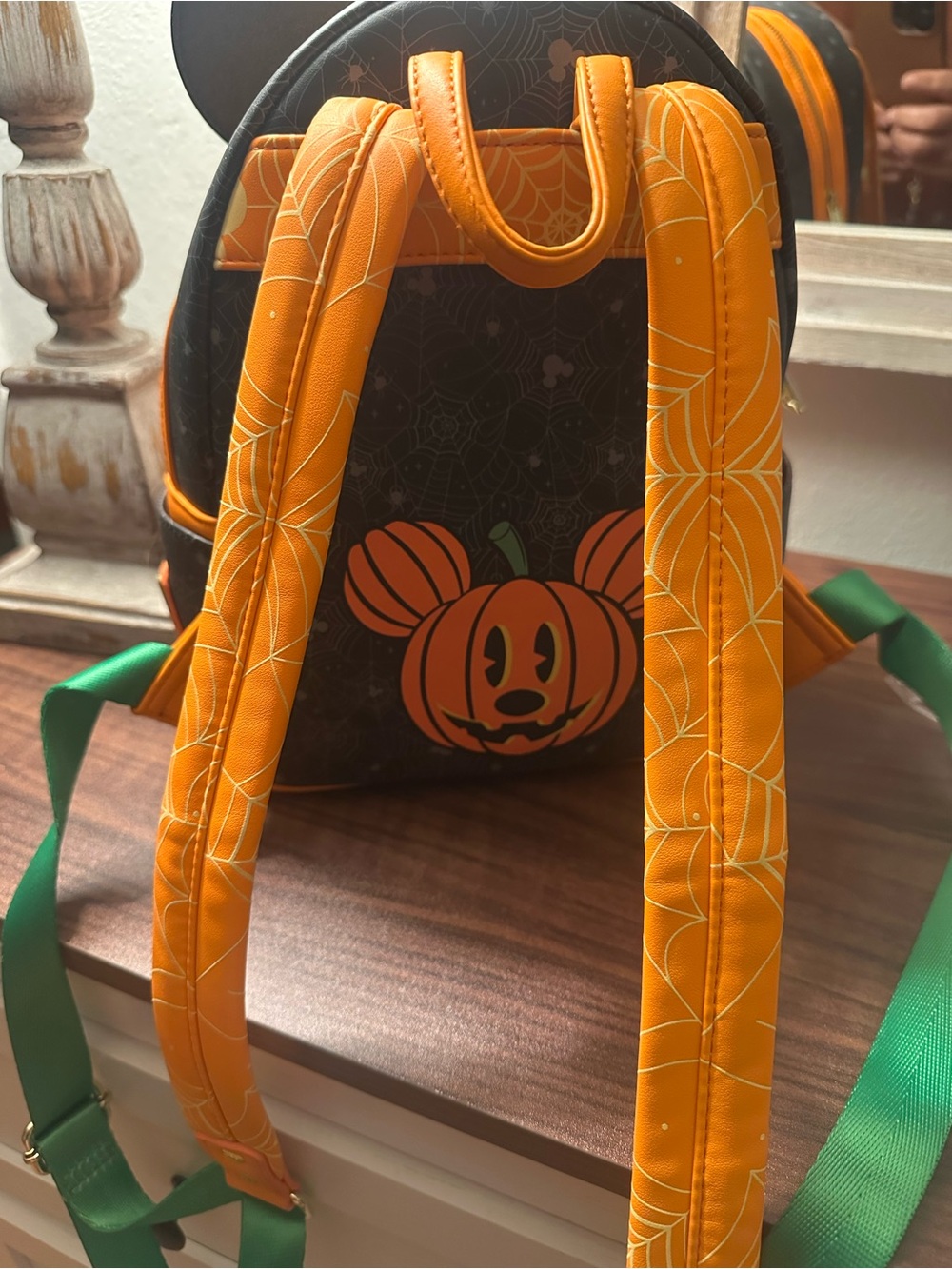 Halloween Mickey Pumpkin backpack - Orange & Black - Picture 4 of 5
